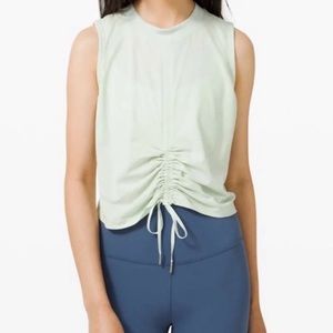 Lululmeon cinch me up top
